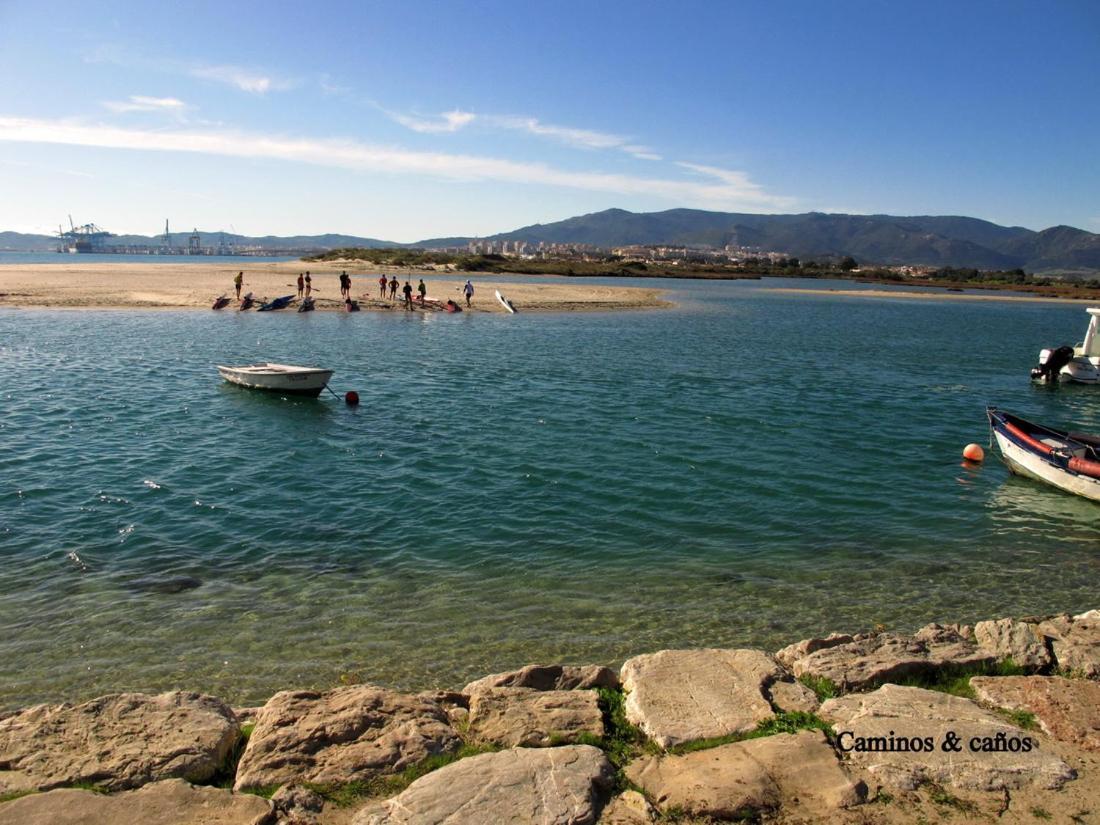 Estudio A Pie De Playa Con Bano Y Cocina Privados Apartman Algeciras Kültér fotó