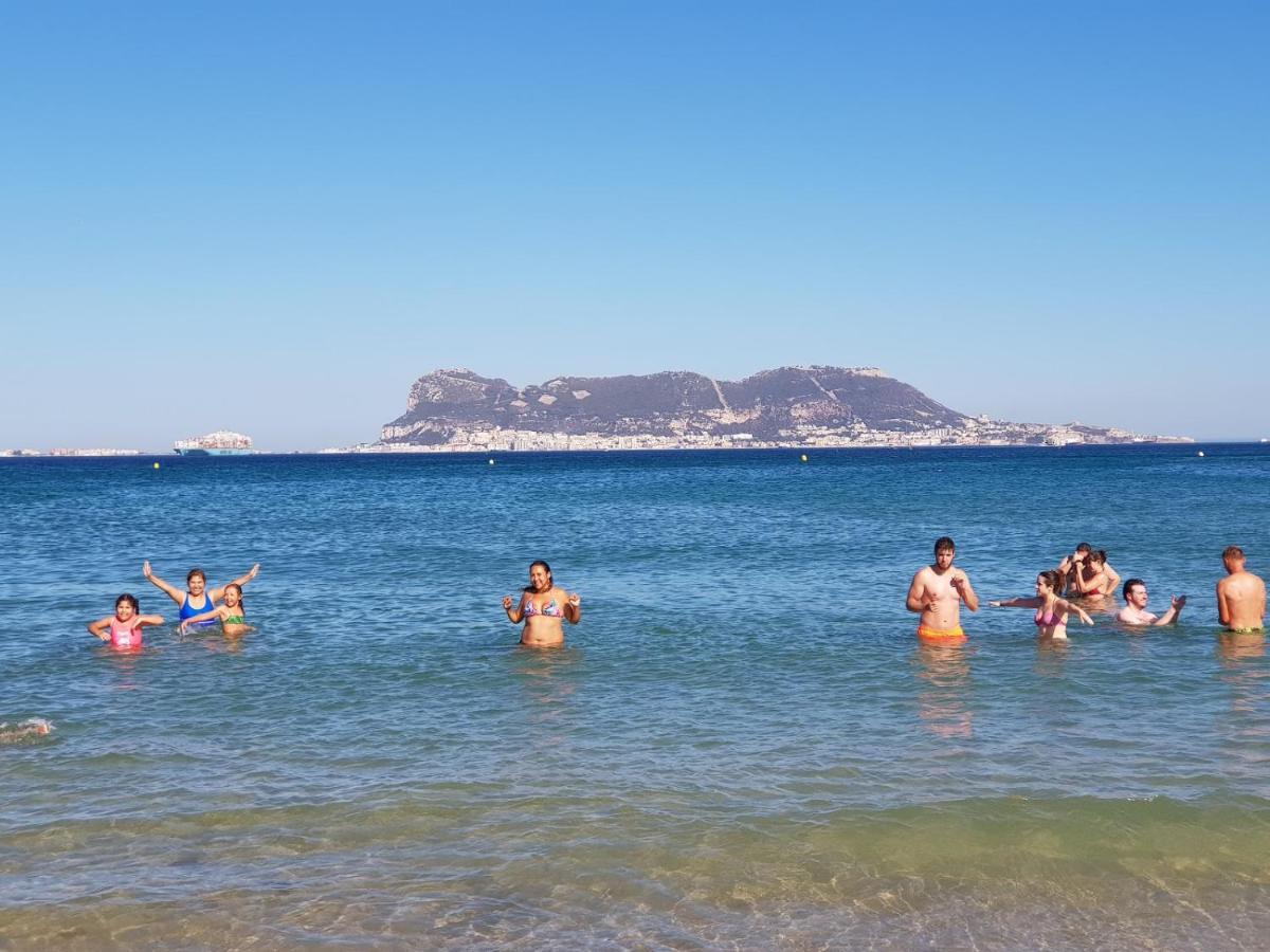 Estudio A Pie De Playa Con Bano Y Cocina Privados Apartman Algeciras Kültér fotó