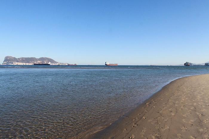 Estudio A Pie De Playa Con Bano Y Cocina Privados Apartman Algeciras Kültér fotó