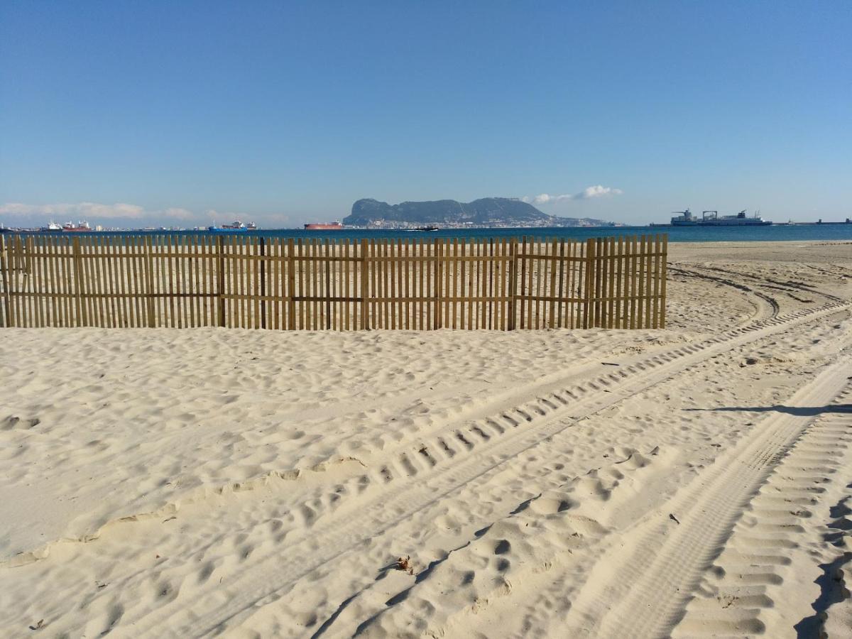 Estudio A Pie De Playa Con Bano Y Cocina Privados Apartman Algeciras Kültér fotó